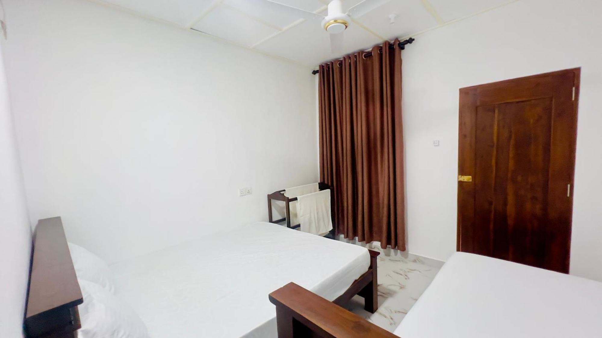 Coconut Leaf Shadow Guest Apartment Nilaveli Luaran gambar
